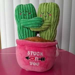 Love & Cupcakes Singing Cactus Valentines Day Animatronic Happy Together NWT